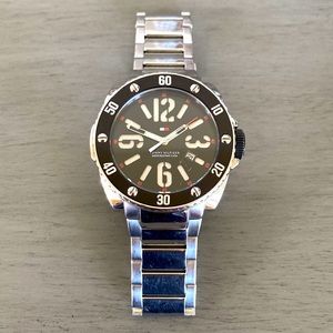 Tommy Hilfiger Georgetown Ad Bracelet watch ( new battery) for sale